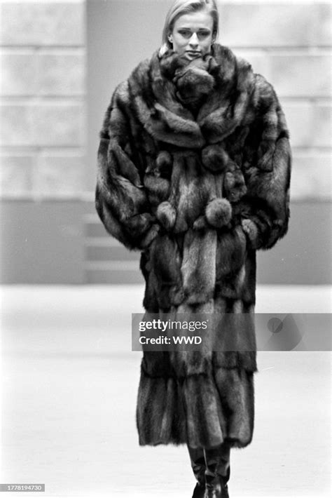 foto costumi fendi 1987|FENDI Fall 1987 RTW Runway Show .